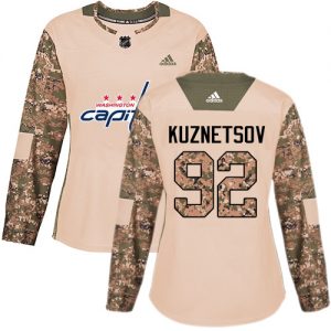 Dámské NHL Washington Capitals dresy 92 Evgeny Kuznetsov Authentic Camo Adidas Veterans Day Practice