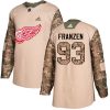 Pánské NHL Detroit Red Wings dresy 93 Johan Franzen Authentic Camo Adidas Veterans Day Practice