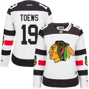 Dámské NHL Chicago Blackhawks dresy 19 Jonathan Toews Authentic Bílý Reebok 2016 Stadium Series