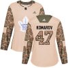 Dámské NHL Toronto Maple Leafs dresy 47 Leo Komarov Authentic Camo Adidas Veterans Day Practice