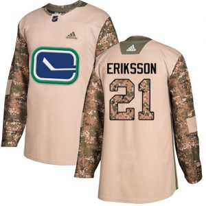 Pánské NHL Vancouver Canucks dresy 21 Loui Eriksson Authentic Camo Adidas Veterans Day Practice