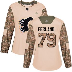 Dámské NHL Calgary Flames dresy 79 Michael Ferland Authentic Camo Adidas Veterans Day Practice