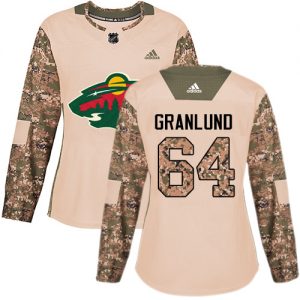 Dámské NHL Minnesota Wild dresy 64 Mikael Granlund Authentic Camo Adidas Veterans Day Practice