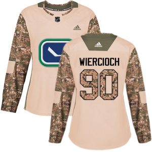Dámské NHL Vancouver Canucks dresy 90 Patrick Wiercioch Authentic Camo Adidas Veterans Day Practice