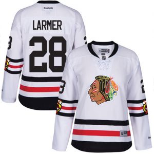 Dámské NHL Chicago Blackhawks dresy 28 Steve Larmer Authentic Bílý Reebok 2017 Winter Classic